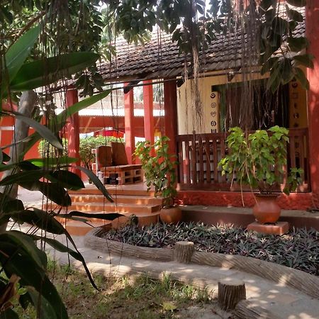 Big Milly'S Backyard Hotel Kokrobite Ngoại thất bức ảnh