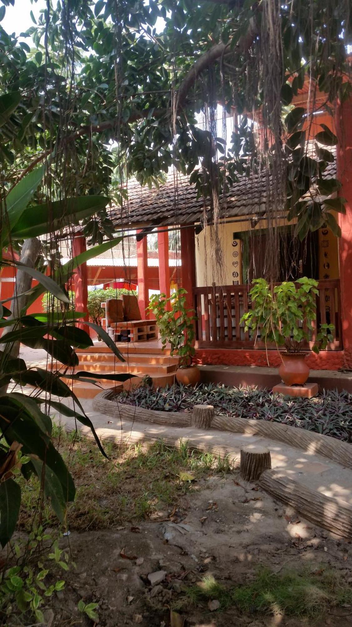 Big Milly'S Backyard Hotel Kokrobite Ngoại thất bức ảnh