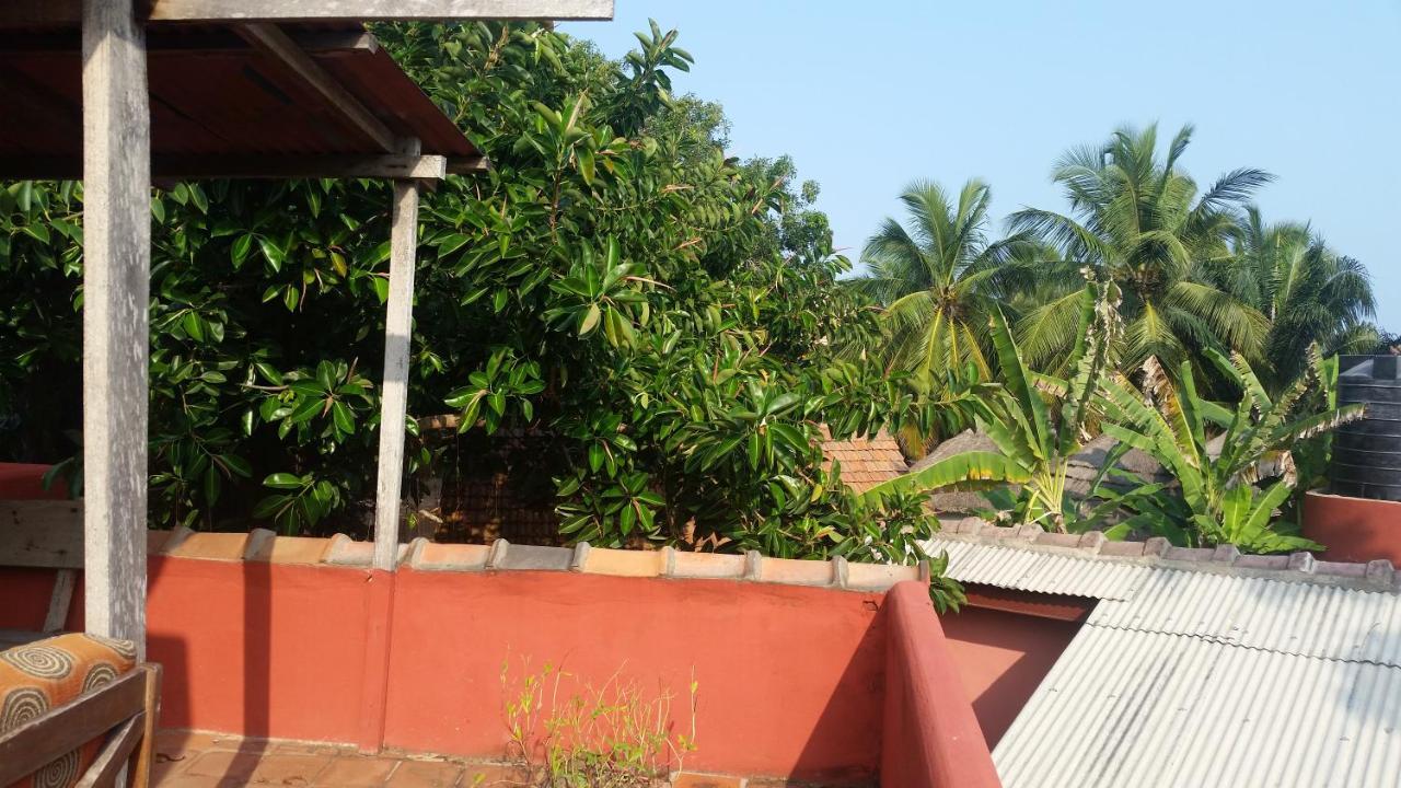 Big Milly'S Backyard Hotel Kokrobite Ngoại thất bức ảnh