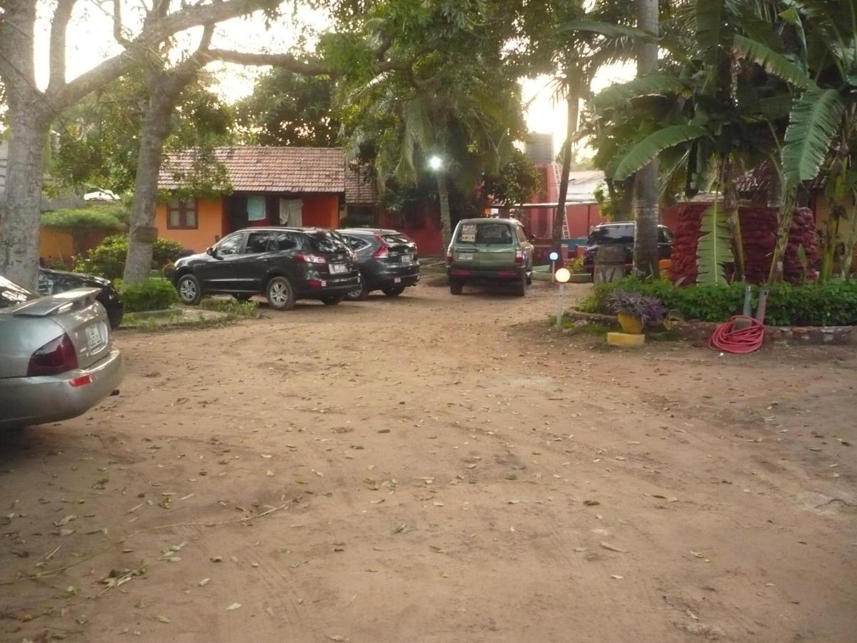 Big Milly'S Backyard Hotel Kokrobite Ngoại thất bức ảnh