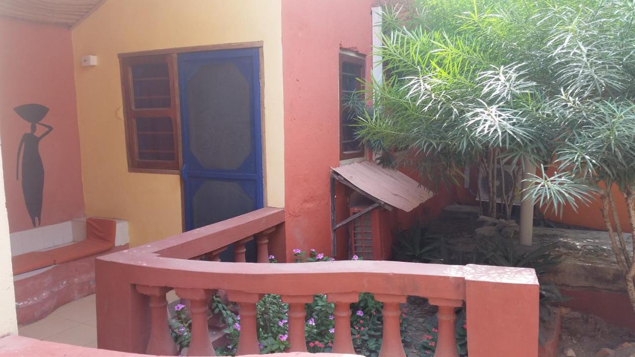 Big Milly'S Backyard Hotel Kokrobite Ngoại thất bức ảnh