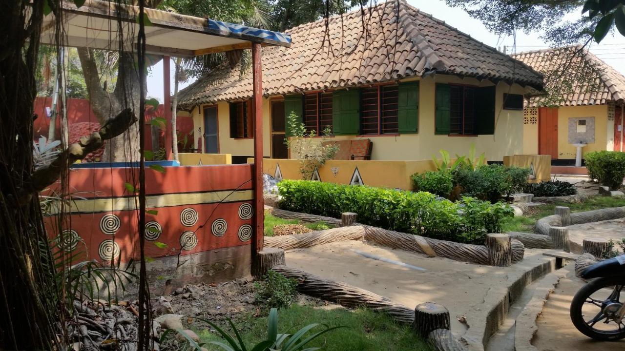 Big Milly'S Backyard Hotel Kokrobite Ngoại thất bức ảnh