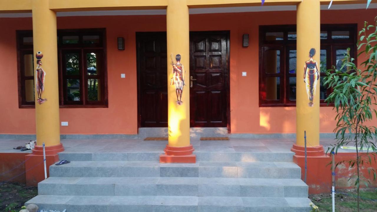 Big Milly'S Backyard Hotel Kokrobite Ngoại thất bức ảnh