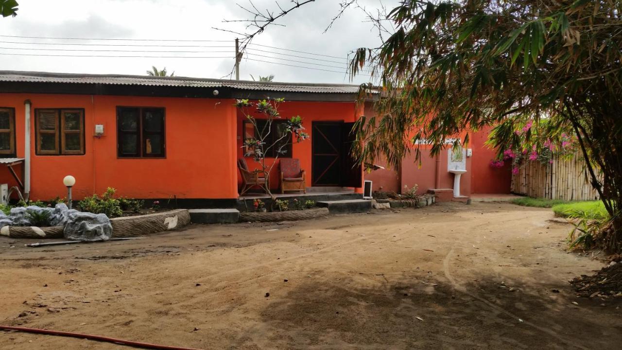 Big Milly'S Backyard Hotel Kokrobite Ngoại thất bức ảnh