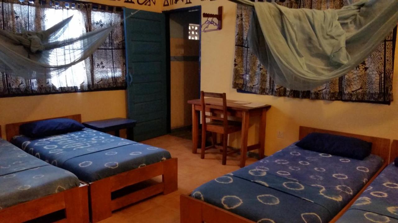 Big Milly'S Backyard Hotel Kokrobite Ngoại thất bức ảnh